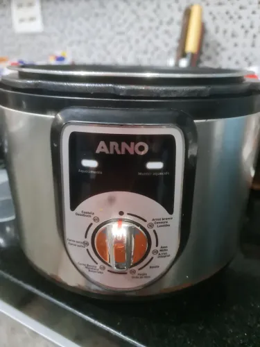 Panela de Pressão Elétrica Arno 5 litros