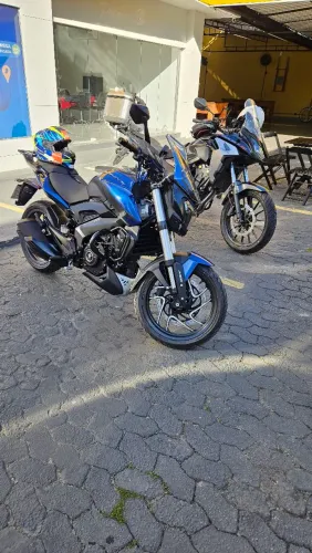 DOMINAR 400 AZUL 2025