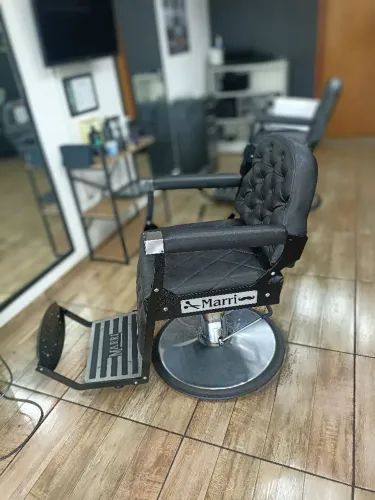 Cadeira Barbearia Marri