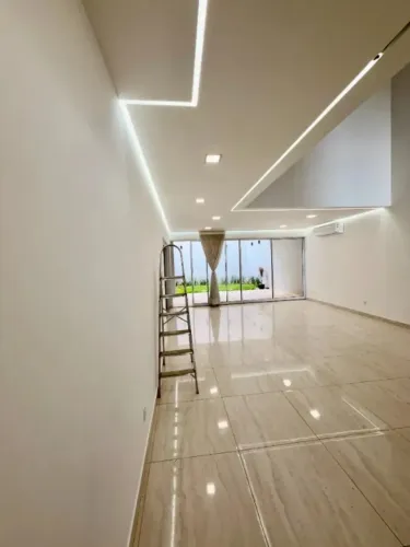 Sobrado para venda com 269 metros quadrados com 3 quartos em Condomínio Di Capri