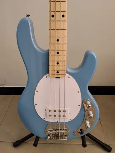 Baixo Sterling Stingray Ray 4 - Azul
