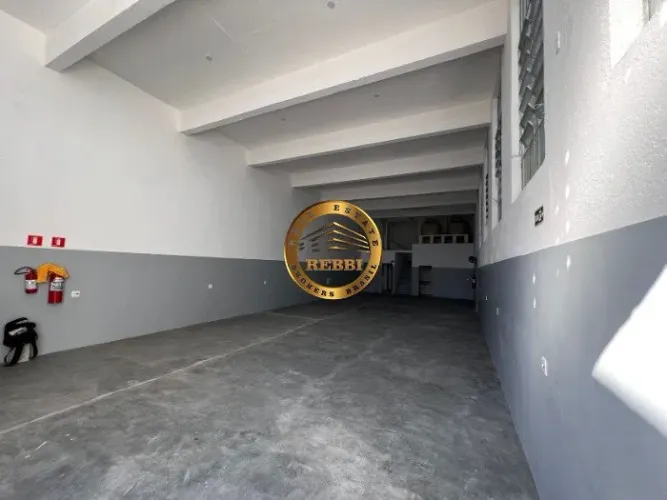 Galpão para condomínio em Diadema, no bairro Centro, para locação.