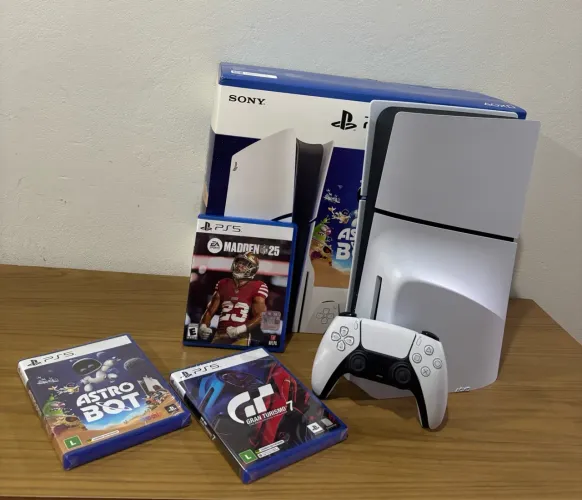 Ps5 slim 1TB com leitor de disco + 3 jogos