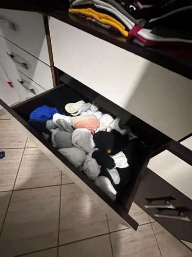 GUARDA ROUPA