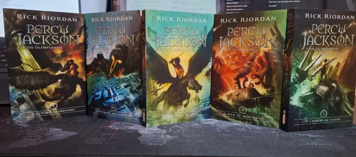  5 livros da série Percy Jackson e os Olimpianos