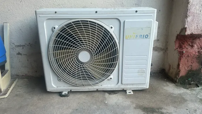 Vende-se condensadora Unifrio