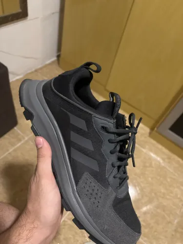 Vendo tênis adidas trail