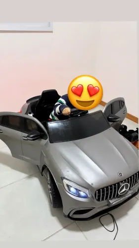 Carro elétrico com controle remoto 