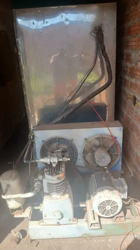 Vendo geleira FABRICADORA de gelo