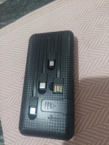 Carregador de celular novo