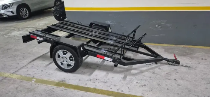 Carretinha de Moto para três Motos ou Jetsky Zero km.