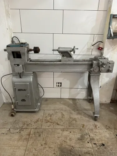 Torno mecânico senai