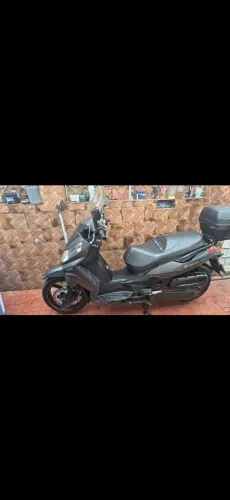 Vendo citycom 300i 11,500 reais