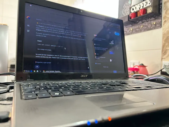 Acer Aspire 4750 + Mouse | Intel i3 | 4 GB RAM | Linux Lite