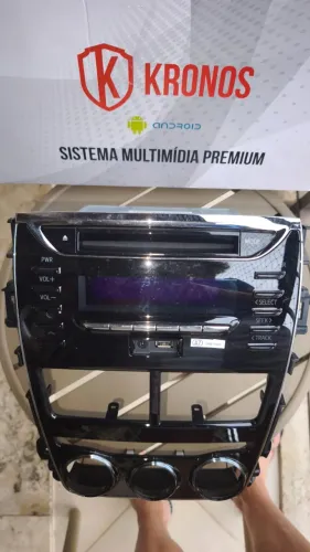 Radio Multimídia Yaris 2019 Rádio+CD+ entrada USBMoldura Central Original