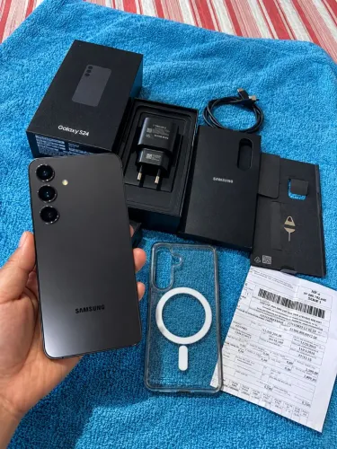 Samsung S24