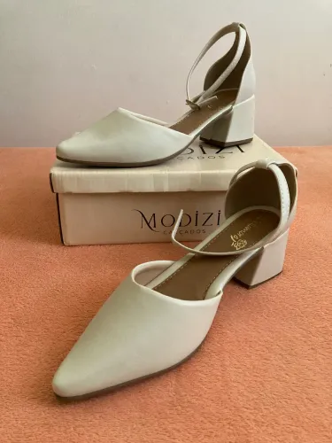 Sapato salto grosso off white