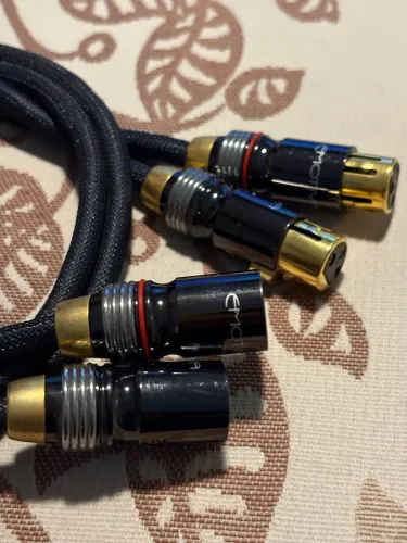 Cabo XLR Balanceado Emotiva. 