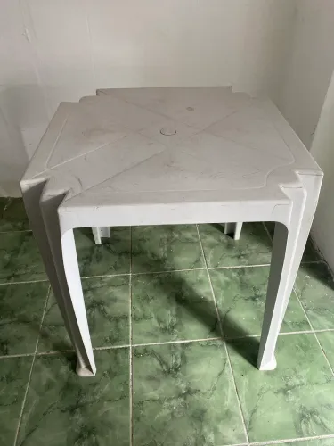 Mesa de plástico 