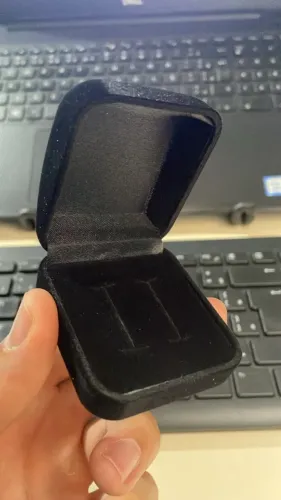 Vendo caixinhas de veludo e envelopes