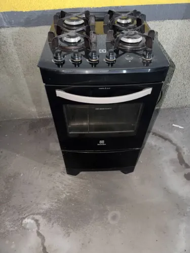 Fogão Electrolux 4 Bocas, convertido para Gás GLP. 