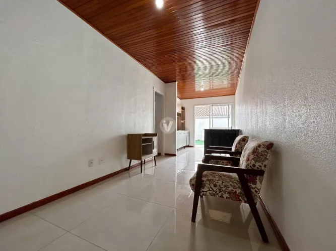 Casa dois dormitórios com suíte no Moradas Clube.