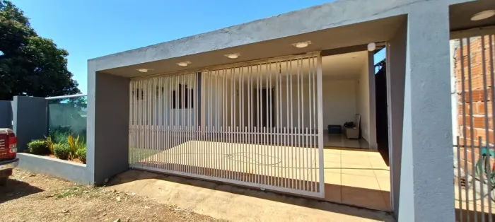 Casa maravilhosa à venda bem localizada no Sobradinho dos Melos.