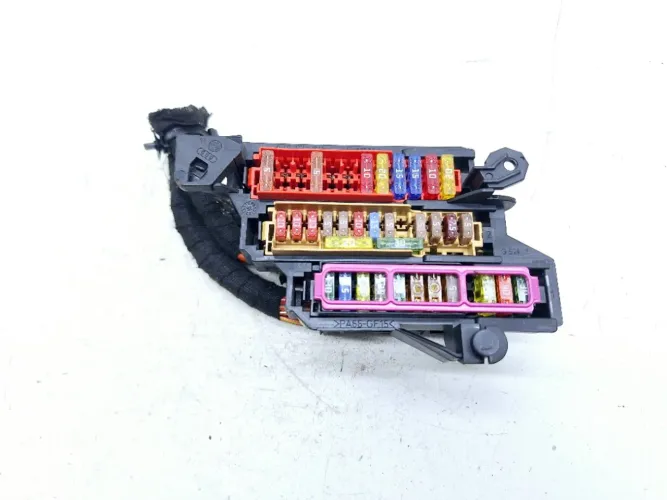 Tomada Plug Chicote Audi A1 1.4 2011 2012 4f1941824
