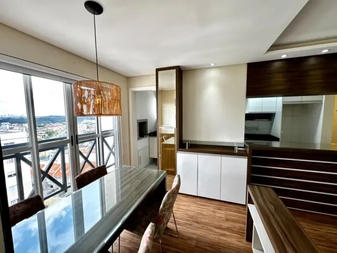 Imóvel para aluguel possui 52 metros quadrados com 2 quartos em Tingui - Curitiba - PR