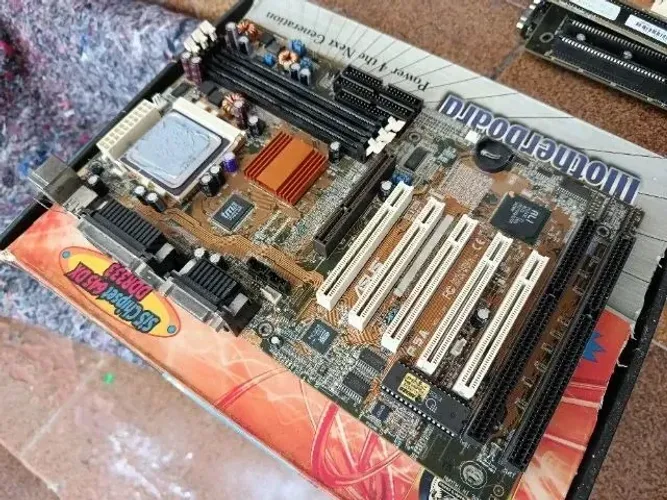 Placa mãe Asus P5A
