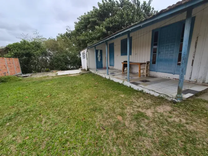 Casa frente para a Lagoa