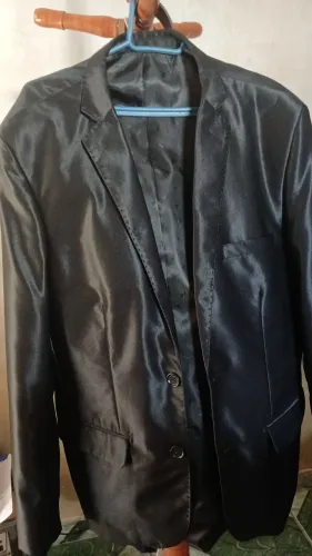 Terno preto acetinado novo, barato para vender logo, contato, zap *15