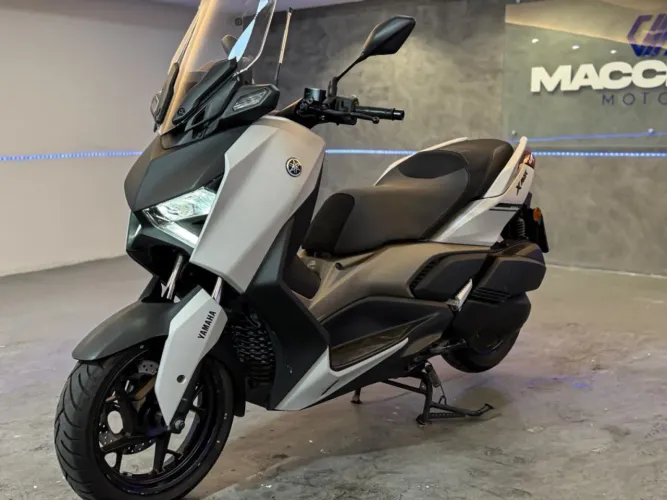 Yamaha Xmax 250 connected abs 2025