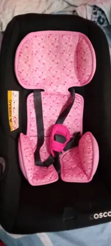 Bebê conforto marca Cosco cor rosa,levo até estação Tucuruvi