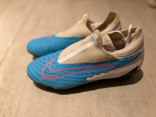Chuteira Nike Phantom GX Azul Pro FG