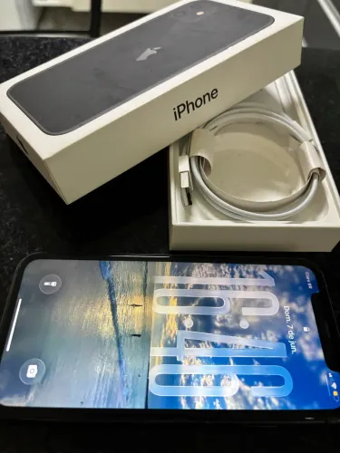 iPhone 11 64Gb Preto