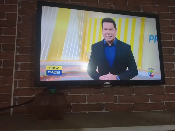 Vendo está TV ? 28 polegadas funcionando perfeitamente já e o menor preço 