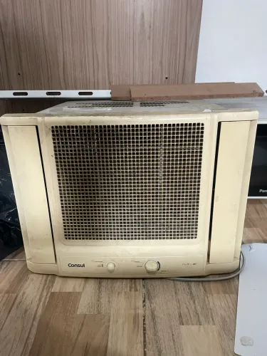 Vendo ar condicionado cônsul 7.500 BTUS