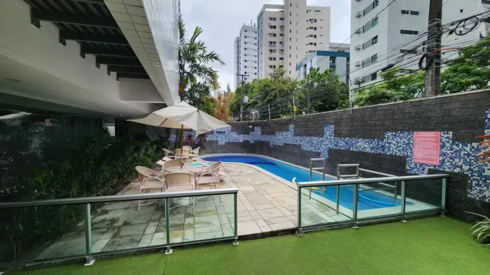 Imóvel para venda tem 53 metros quadrados com 2 quartos em Madalena - Recife - PE
