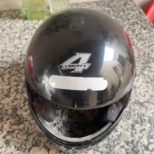Capacete tamanho 60 Pro Tork Liberty 4 sem viseira