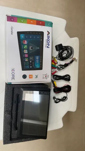 Kit Som Automotivo Aikon 9" FB 8" 450 RMS JBL D220Ti Usina