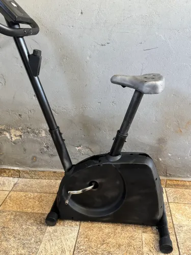 Bicicleta ergométrica usada