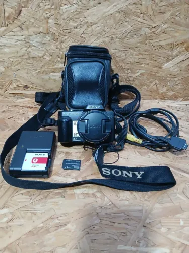 CAMERA SONY DSC H10 SUPER STEADY SHOT