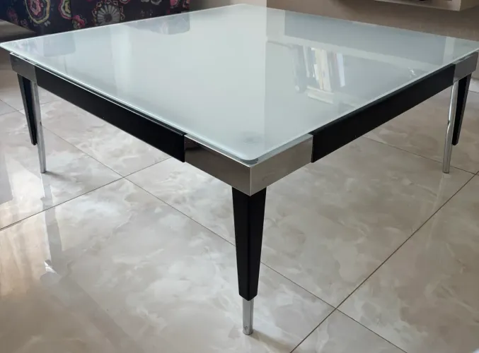 Mesa de centro tampo de vidro jateado
