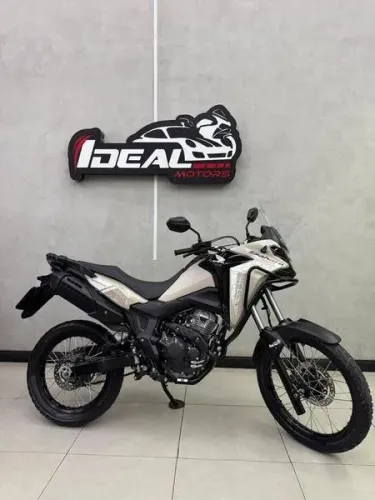 HONDA XRE 300 SAHARA ADVENTURE 2026