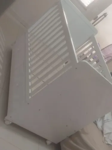 Vende-se berço de bebê bem filé retirada no céu azul 450 reais