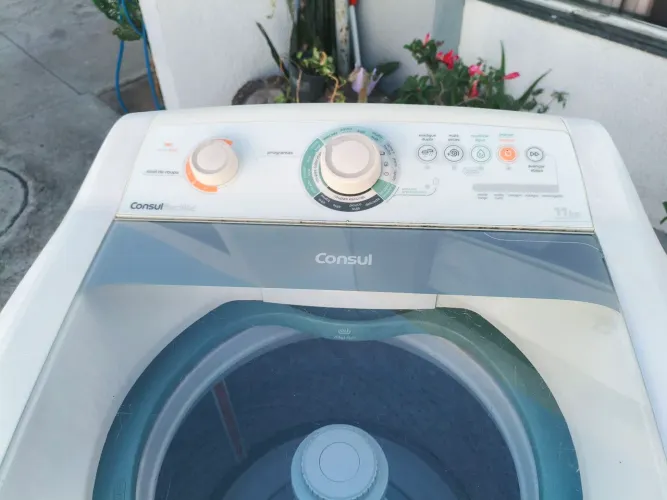Máquina de lavar Consul 11kg, cesto de inox.