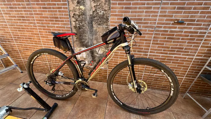 Bicicleta MTB Audax com Grupo Shimano Deore