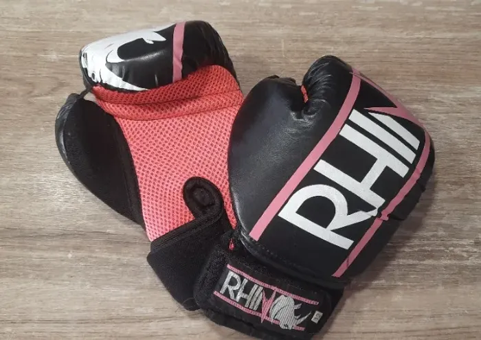 Luva De Boxe Muaythai Feminina Rhino