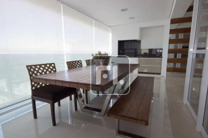 Apartamento com 3 dormitórios para alugar, 207 m² por R$ 17.728,40/mês - Alphaville Indust